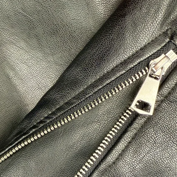 Missguided faux leather NWOT Size 4, black motorcyclist jacket, sleek jacket‎ - Picture 13 of 16
